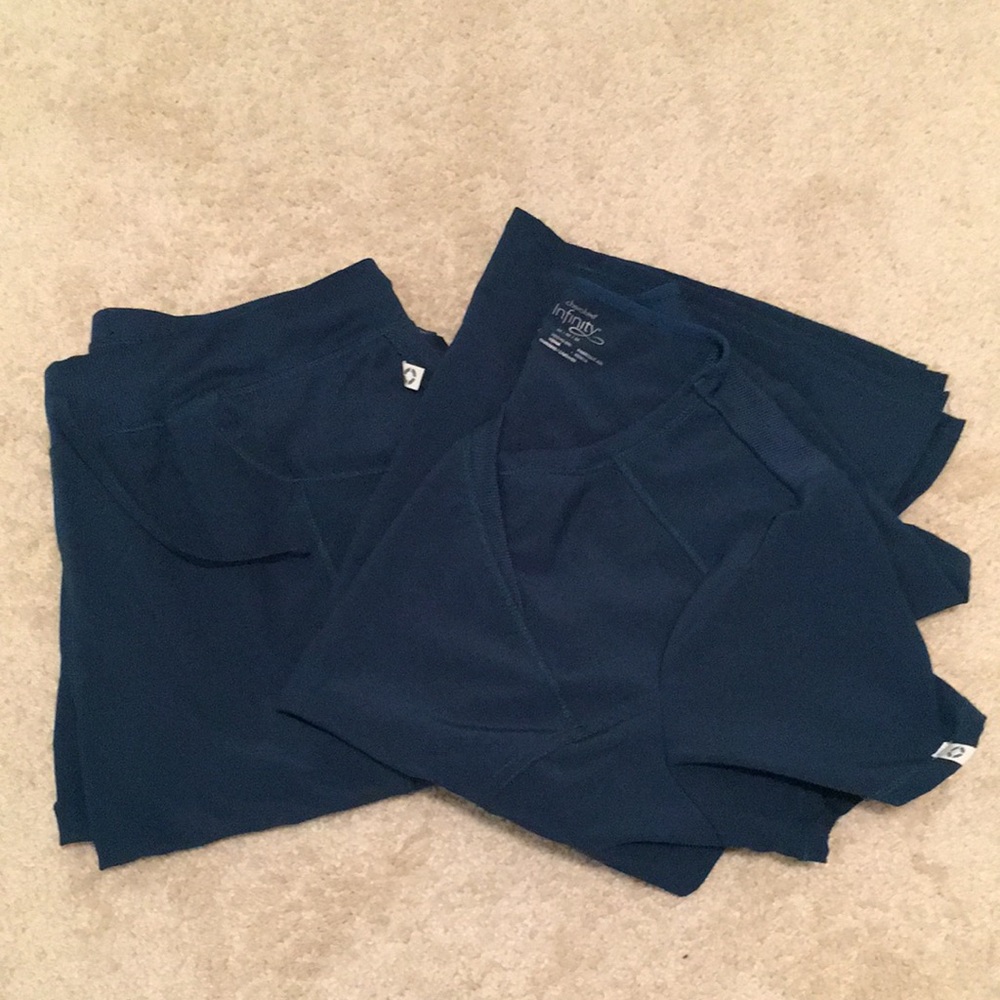 Cherokee Infinity Scrub Set